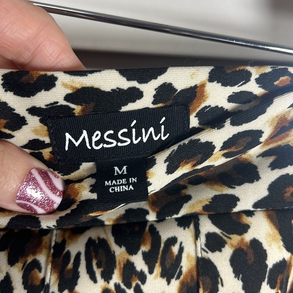 Messini Leopard Print Pleated Stretch A-Line Skirt Size Medium NWT - Picture 3 of 8
